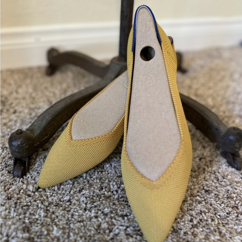 Rothys Yellow Marigold Points Sz 9 Ballet Pointed Toe Shoes Flat Knit Womens NEW